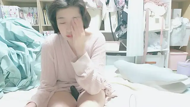 Snapshot of morikawa_sayaka chatting on June 2026 12:35:01 PM morikawa sayaka online show from June 2026 12:35:01 PM