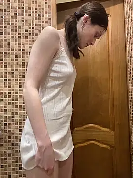 Mia Mia M online show from March 2026 05:07:02 PM