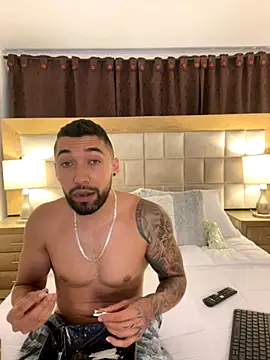 Sweet and caramel online show from November 2025 11:09:01 PM