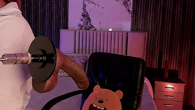 Lillyortiz online show from March 2026 11:32:01 AM