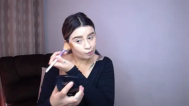 SaraBraun  online show from December 2025 05:42:02 PM