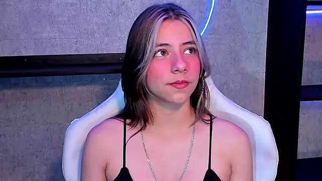 ArtemisaBlake online show from January 2025 09:21:01 PM