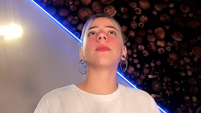 ArtemisaBlake online show from March 2025 04:40:02 PM