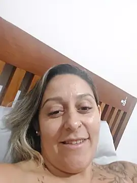 Snapshot of baixinhaloira chatting on December 2024 03:23:02 AM baixinhaloira online show from December 2024 03:23:02 AM