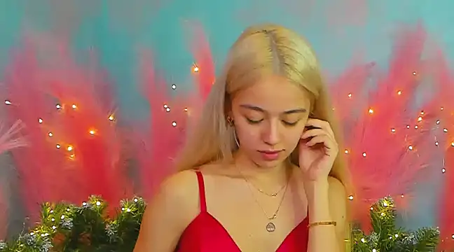 Snapshot of STELLA_RICH chatting on December 2024 11:03:02 PM STELLA RICH online show from December 2024 11:03:02 PM