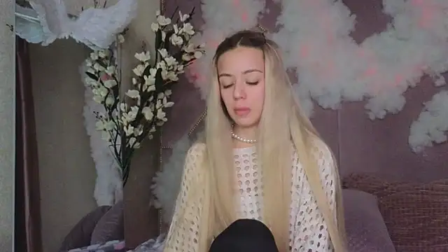 Snapshot of STELLA_RICH chatting on February 2025 01:02:02 AM STELLA RICH online show from February 2025 01:02:02 AM