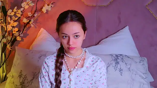 Snapshot of STELLA_RICH chatting on October 2025 09:14:02 PM STELLA RICH online show from October 2025 09:14:02 PM