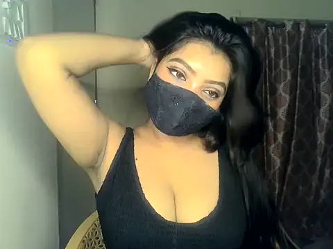 Snapshot of ishi_Beauty chatting on October 2025 07:06:01 AM ishi Beauty online show from October 2025 07:06:01 AM