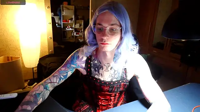 Snapshot of Julia_dolls chatting on May 2026 06:02:01 PM Julia dolls online show from May 2026 06:02:01 PM