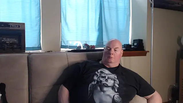 harley99574 online show from February 2026 07:39:02 PM