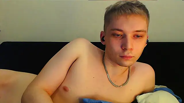 Snapshot of __sugarrebit chatting on February 2025 10:19:01 PM   sugarrebit online show from February 2025 10:19:01 PM