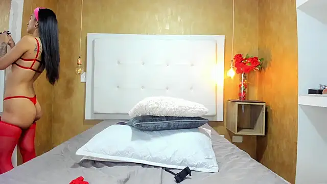 Snapshot of Milaspetite chatting on February 2026 08:18:01 PM Milaspetite online show from February 2026 08:18:01 PM