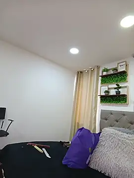 sasi luna online show from February 2026 03:45:01 PM