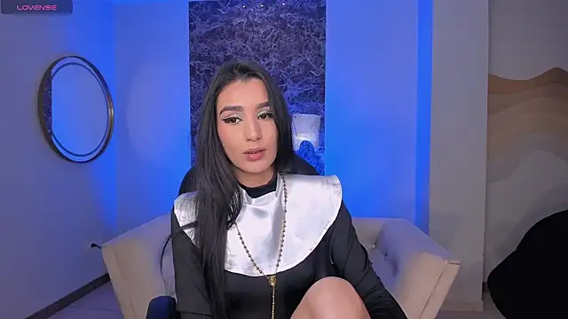 BellaCarteer  online show from October 2025 12:28:02 PM