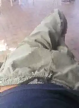 MamhounXx1 online show from October 2025 12:46:02 PM