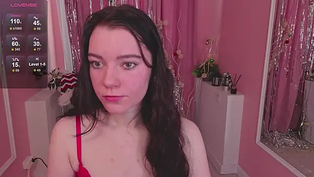 Snapshot of Lana__Cute_ chatting on December 2024 09:58:01 AM Lana Cute online show from December 2024 09:58:01 AM