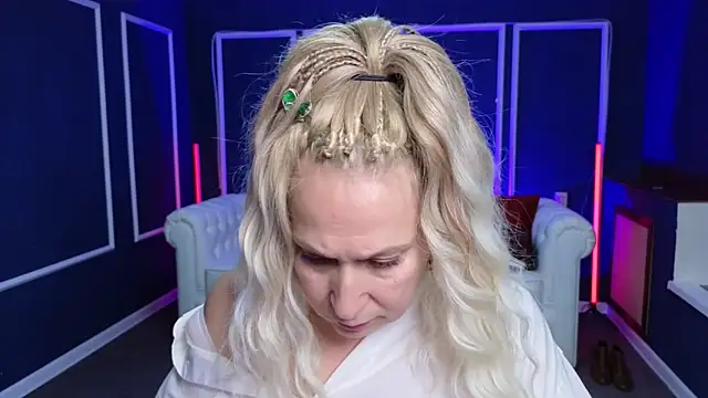 Penelope Pinky online show from January 2025 07:53:01 PM