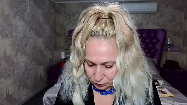 Penelope Pinky online show from January 2025 04:59:02 PM