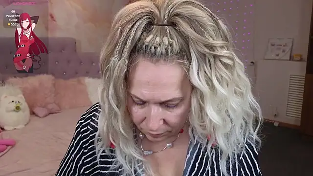 Penelope Pinky online show from February 2025 08:31:02 PM