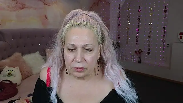 Penelope Pinky online show from March 2025 06:44:02 PM