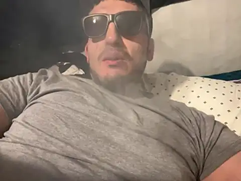 Snapshot of papittochulito chatting on February 2026 12:04:01 PM papittochulito online show from February 2026 12:04:01 PM