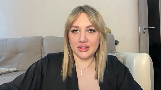 Snapshot of VickyLove047 chatting on May 2026 08:33:02 AM VickyLove047 online show from May 2026 08:33:02 AM