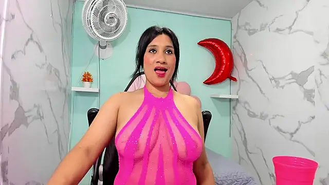 Snapshot of karime_sexygirl chatting on October 2025 11:19:01 AM karime sexygirl online show from October 2025 11:19:01 AM