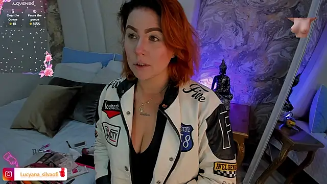 LucyanaSilva online show from February 2025 01:05:01 PM