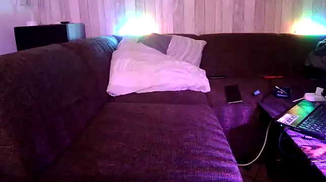 Snapshot of TinyDickBear chatting on January 2025 09:59:01 PM TinyDickBear online show from January 2025 09:59:01 PM