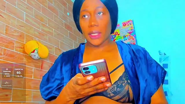 Snapshot of yonsol_abril chatting on February 2026 07:10:01 PM yonsol abril online show from February 2026 07:10:01 PM