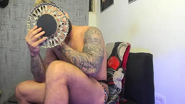 vincent carusso94 online show from April 2026 12:00:01 AM