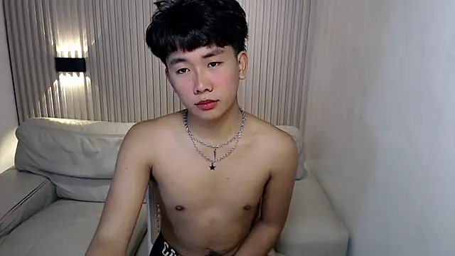 dangerzone0122 online show from September 2025 05:02:02 PM