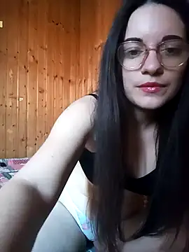 Eleni Pappa online show from March 2025 03:49:01 PM