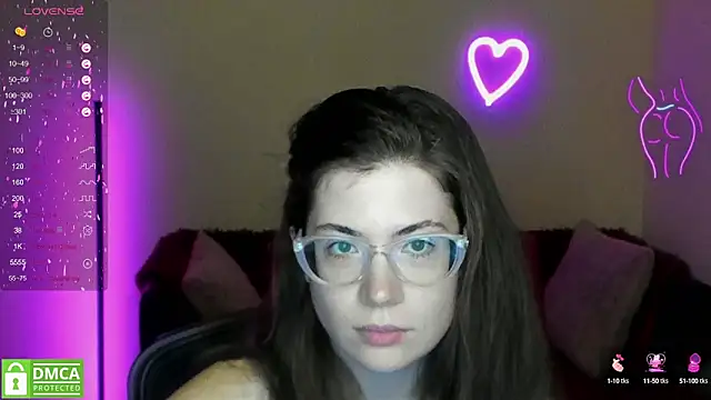 Snapshot of Alicia_redfollow chatting on March 2025 03:34:01 PM Alicia redfollow online show from March 2025 03:34:01 PM