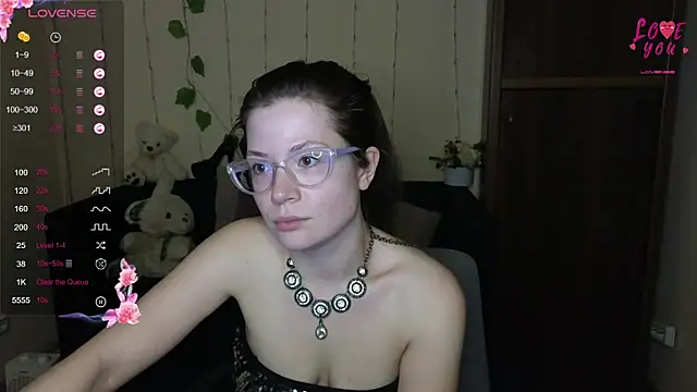 Snapshot of Alicia_redfollow chatting on March 2025 03:31:01 PM Alicia redfollow online show from March 2025 03:31:01 PM