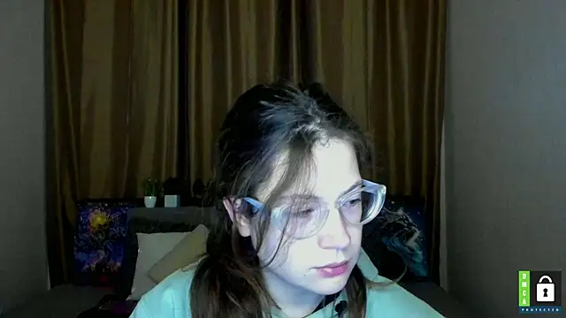 Snapshot of Alicia_redfollow chatting on October 2025 11:07:01 AM Alicia redfollow online show from October 2025 11:07:01 AM