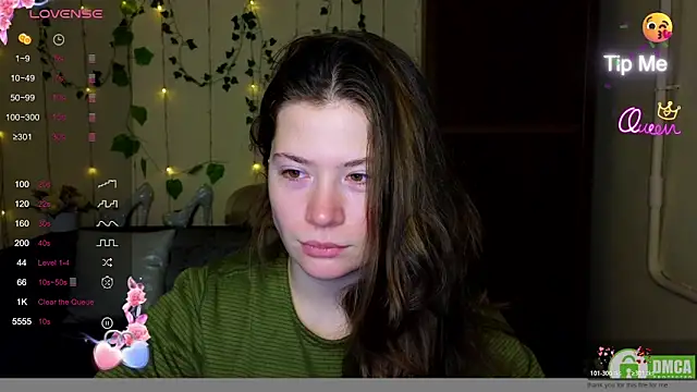 Snapshot of Alicia_redfollow chatting on February 2026 06:20:01 AM Alicia redfollow online show from February 2026 06:20:01 AM