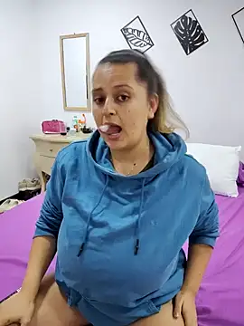 Snapshot of Miss_balloonsmila chatting on February 2025 09:18:02 PM Miss balloonsmila online show from February 2025 09:18:02 PM