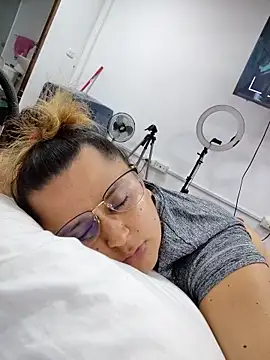 Snapshot of Miss_balloonsmila chatting on March 2025 03:26:02 AM Miss balloonsmila online show from March 2025 03:26:02 AM