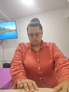 Snapshot of Miss_balloonsmila chatting on September 2025 10:54:01 PM Miss balloonsmila online show from September 2025 10:54:01 PM