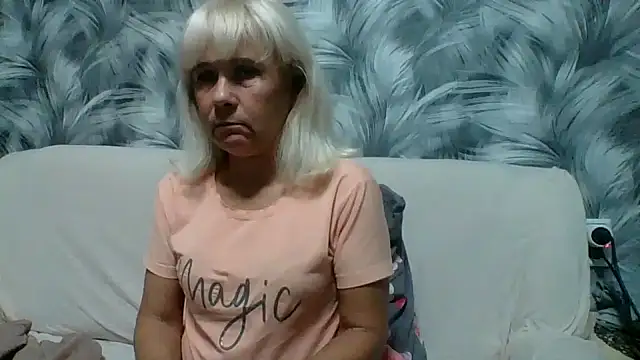Snapshot of sakura_blonde chatting on September 2025 05:40:02 PM sakura blonde online show from September 2025 05:40:02 PM