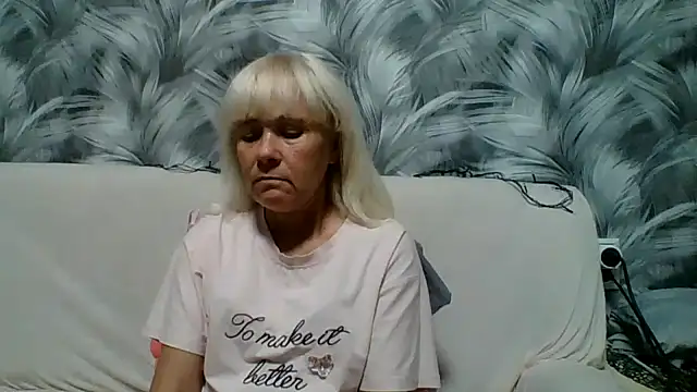 Snapshot of sakura_blonde chatting on October 2025 07:34:02 PM sakura blonde online show from October 2025 07:34:02 PM
