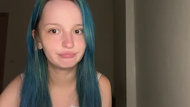 bumble bee online show from January 2025 12:37:01 PM