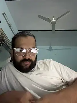 Arsh Loves Luv online show from December 2025 11:00:02 PM