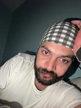 Arsh Loves Luv online show from December 2025 11:05:01 AM