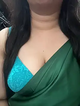 Snapshot of Akhi_Akshaya chatting on December 2024 04:28:01 PM Akhi Akshaya online show from December 2024 04:28:01 PM