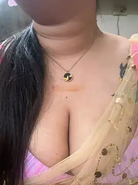 Snapshot of Akhi_Akshaya chatting on December 2024 11:07:01 AM Akhi Akshaya online show from December 2024 11:07:01 AM