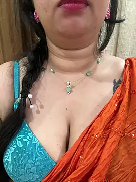 Snapshot of Akhi_Akshaya chatting on February 2025 11:37:02 PM Akhi Akshaya online show from February 2025 11:37:02 PM