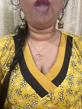 Snapshot of Akhi_Akshaya chatting on February 2025 05:51:01 PM Akhi Akshaya online show from February 2025 05:51:01 PM