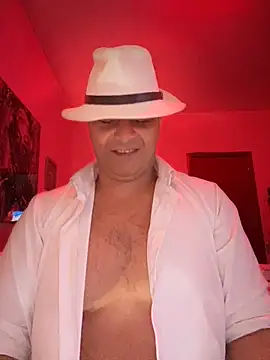 SecretlyDD online show from February 2025 05:21:02 PM